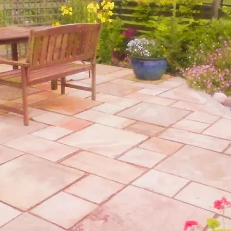 The Well Meadow 4* نيناغ