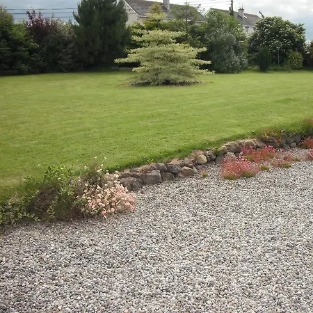 The Well Meadow 4* Nenagh